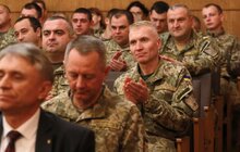 Фото 6: Мер Львова привітав військових у госпіталі з Днем захисника України