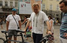 Фото 6: Зі Львова стартував велопробіг за участю незрячих людей «Бачу! Можу! Допоможу!»