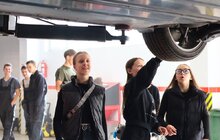 Фото 5: Школярі та ветерани взяли участь у першому львівському ярмарку робітничих професій