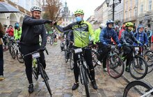 Фото 4: Мер Львова стартував разом з учасниками веломарафону «Львівська Сотка. Осінь»