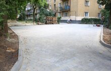 Фото 2: Роботи з капітального ремонту дороги і тротуарів прибудинкової території на вул. Перемиській, 9, 11 та Повстанській, 11