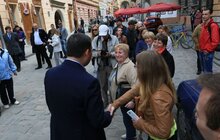 Фото 8: Прем’єр-міністр України Володимир Гройсман прогулявся Львовом