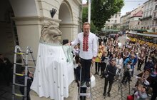 Фото 5: «Вишиванка об’єднує всіх українців і всіх класних людей у світі», — А. Садовий