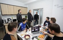 Фото 3: Мер Львова відвідав HebronSoft