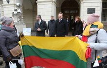 Фото 2: У Львові відбулась громадська акція «Вітаю Литву!»