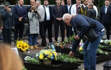 Фото 6: На Личаківському цвинтарі вшанували пам’ять новітніх Героїв з нагоди Дня Незалежності 