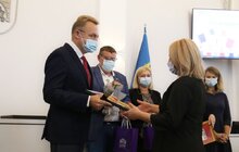 Фото 6: З нагоди Дня вчителя у Львові нагородили 55 найкращих працівників освіти