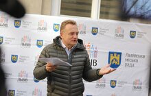 Фото 25: Міська комісія ТЕБ та НС вирішила закрити усі торгові мережі, окрім аптек та продуктових магазинів, — А. Садовий
