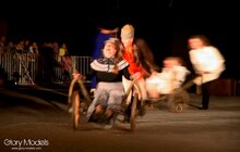 Фото 47: Відкриття фестивалю «Золотий лев» вуличною виставою «Вишневий сад» за п'єсою А. П. Чехова