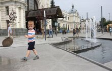 Фото 1: На пл. Двірцевій уже працює фонтан: реконструкція площі - на стадії завершення