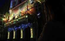 Фото 12: На фасаді театру Курбаса показали відеомапінг