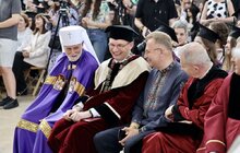 Фото 3: «Будьте спраглими і не бійтеся брати на себе відповідальність», – Андрій Садовий привітав випускників УКУ