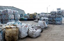 Фото 7: Львівська фірма «Львіввторресурс» переробляє пластик та за власні кошти встановила контейнери для збору пластику в будинках ОСББ