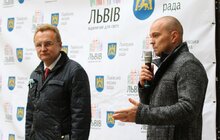 Фото 1: 100 талановитих дитячих тренерів Львова отримали по 25 тисяч гривень