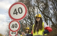 Фото 6: Загальноміська кампанія з безпеки дорожнього руху провела акцію-нагадування вибору безпечної швидкості руху для водіїв