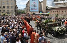 Фото 72: У Львові тисячі вірян попрощались з Блаженнішим Любомиром Гузаром