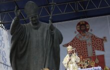 Фото 4: В рамках святкування 20-річчя візиту до України Івана Павла ІІ, у Львові відбулась святкова Архиєрейська Літургія