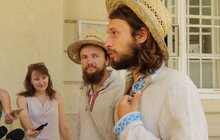 Фото 5: До Львова завітали відомі українські мандрівники, які пішки йдуть з Ужгорода до Харкова
