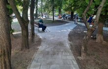 Фото 4: У сквері на перехресті вул. Дорога Кривчицька – вул. П. Ніщинського облаштували доріжки та благоустрій