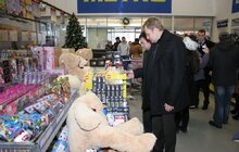Фото 7: Триває всеукраїнська благодійна акція «Подаруй усмішку»