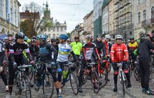 Фото 14: Мер Львова привітав учасників веломарафону «Львівська сотка. Осінь» та взяв участь у велозаїзді