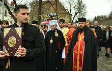 Фото 6: У Львові тисячі людей спільно молились під час Хресної ходи