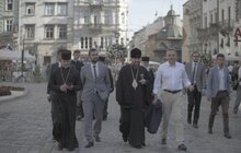 Фото 25: Блаженніший Епіфаній залишив запис у Книзі почесних гостей Львова