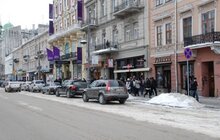 Фото 12: Водії приватних автомобілів продовжують паркуватись у недозволених місцях