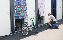Фото 8: Рафал Дуткевич та Владика Борис Ґудзяк відвідали модульне містечко на Сихові