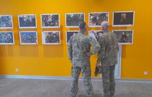 Фото 9: У Львові показали виставку про військових психологів та сучасні методи підтримки захисників: діятиме ще завтра