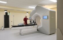 Фото 5: У міській лікарні Львова відкрили Центр променевої терапії: онкопацієнти зможуть отримувати у медзакладі весь цикл лікування (відео)