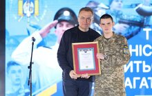 Фото 5: Мер Львова відзначив ліцеїстів та працівників ліцею імені Героїв Крут