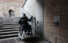 Фото 8: У центрі Львова, у підземному переході, встановили два електричні підйомники