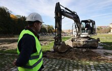 Фото 7: У Львові на Личаківському військовому цвинтарі відновили роботи з ексгумації давніх поховань: демонтовують радянські плити (відео)