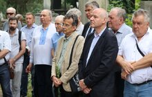 Фото 1: У Львові молитвою і покладанням квітів вшанували пам’ять Ігоря Юхновського