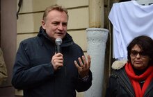 Фото 3: На фасадах львівських будинків встановили три інформаційні таблиці юристам-міжнародникам