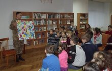 Фото 2: До Дня св. Миколая для дітей учасників АТО соціальні фахівці провели захід «Тепло наших сердець»