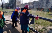 Фото 88: Комунальні служби дезінфікують місто: миють вулиці, тротуари, зупинки транспорту, сходові клітки будинків
