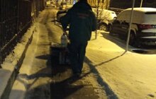 Фото 43: Для посипання доріг від ожеледиці минулої доби використано 527 м3 піскосуміші та 186 м3 солі