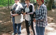 Фото 3: Максимум задоволення: львівські панянки поважного віку зіграли у лазерний бій
