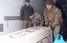 Фото 2: Воїнам на передову львів'яни зібрали й передали допомогу