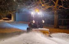 Фото 5: Львів очищають від снігу: вночі працювало 87 прибиральних машин, зранку задіяли ще 12 рейдерів і 63 мотощітки