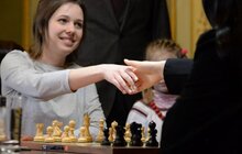 Фото 5: Перші ходи у Матчі за шахову корону зроблено
