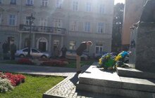 Фото 1: Влада міста покладанням квітів вшанувала пам’ять Михайла Грушевського