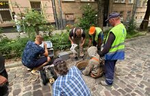 Фото 2: Львівводоканал з допомогою машини-робота із вмонтованою камерою перевірив стан колектора на вул. Голубовича