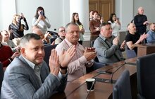 Фото 4: Мер Києва подякував львівським комунальникам, котрі більше місяця ліквідовували наслідки обстрілів у столиці (відео)