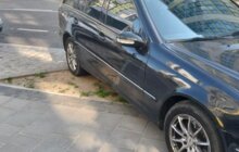 Фото 3: На вул. Залізничній дозволене лише паралельне паркування вздовж бордюру: водіїв просять не порушувати правила, паркуючись «ялинкою»