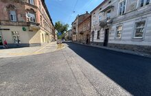 Фото 3: Першу ділянку на вул. Героїв УПА вже заасфальтували і відкрили для проїзду приватного транспорту