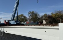 Фото 4: Шляхопровід на Рясне: вже змонтували усі 12 мостових балок