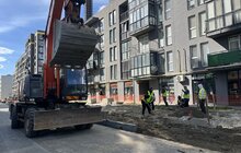 Фото 2: На вул. Залізничній розпочали замощувати паркомісця бруківкою та встановлювати бордюри